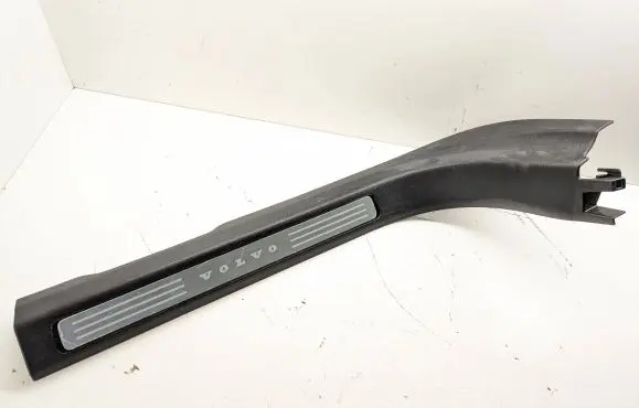 Volvo S90, V90 Front sill trim cover 39838868
