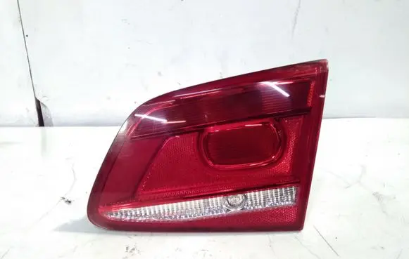Volkswagen PASSAT B7 Tailgate rear/tail lights 3AE945094J 90004891