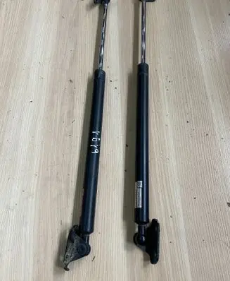 Lexus RX 330 - 350 - 400H Tailgate/trunk strut/damper