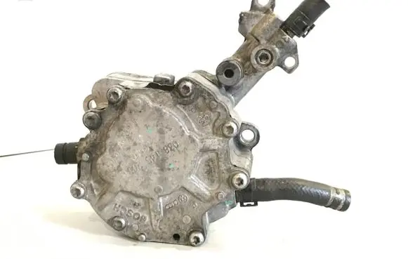 Volkswagen Golf V Fuel injection high pressure pump 038145209M
