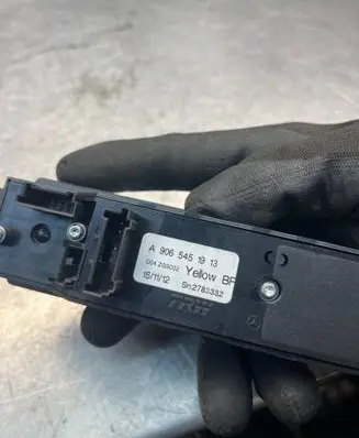Mercedes-Benz Sprinter W906 Electric window control switch A9065451913