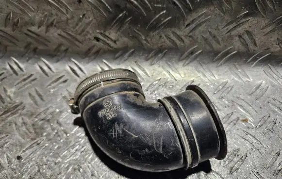 BMW 5 E34 Air conditioning (A/C) pipe/hose 17105132