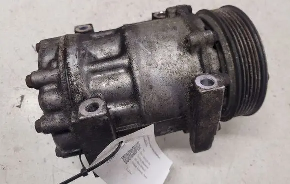 Ford Focus C-MAX Air conditioning (A/C) compressor (pump) 3M5H19D629SB