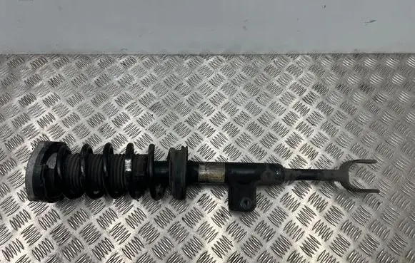 BMW 5 G30 G31 G38 Front shock absorber/damper 6866606