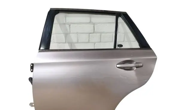 Subaru Outback (BS) Rear door 