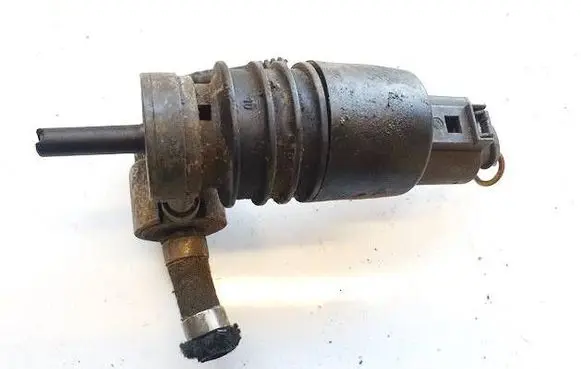 Volkswagen Golf Plus Windscreen/windshield washer pump 1K6955651