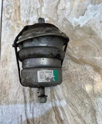 Jaguar XJ X351 Engine mount bracket AW936A003AD