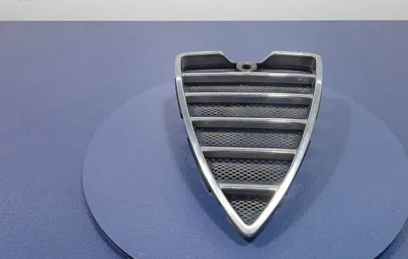 Alfa Romeo 166 Front grill