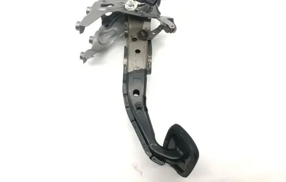 Toyota Prius (XW30) Brake pedal 8951047050