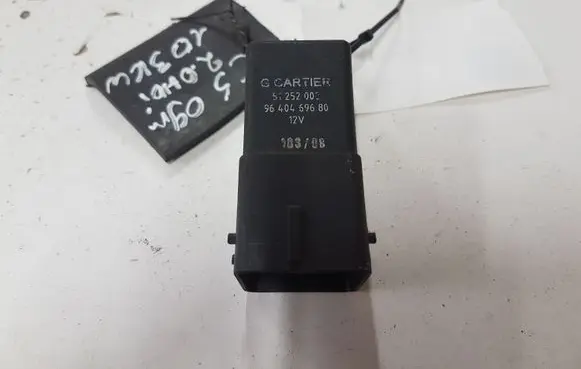 Citroen C5 Glow plug pre-heat relay 51252002 9640469680