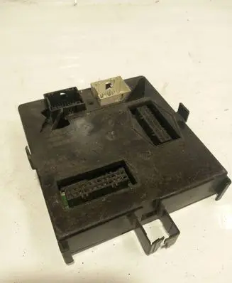 Renault Laguna II Fuse module 8200346814 8200367258 8200283811