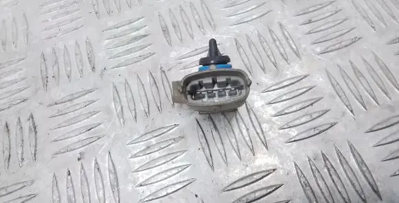 Volvo V50 Fuel pressure sensor 31272732