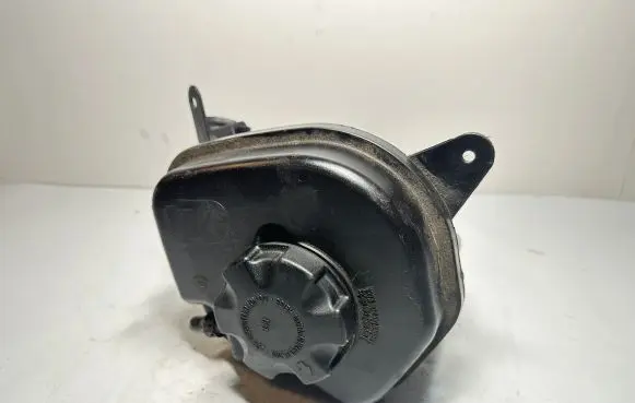 BMW X5 E70 Coolant expansion tank/reservoir 7552546 17137552546 17138621092