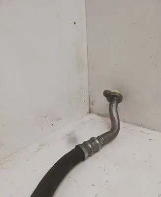 Volvo XC60 Air conditioning (A/C) pipe/hose