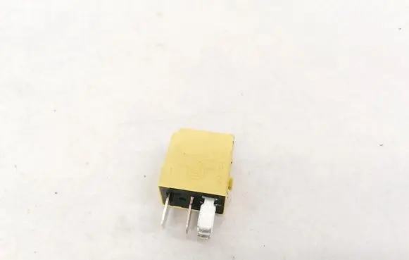 Mercedes-Benz CLC CL203 Other relay 0025421219