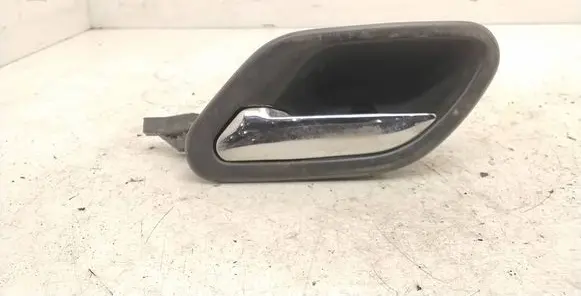 BMW 7 E38 Front door interior handle 8125513