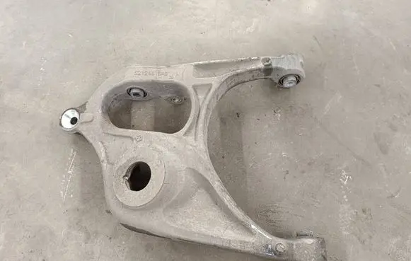 Jeep Grand Cherokee Rear upper control arm/wishbone 52124815AD
