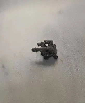 BMW 5 E34 Coolant heater control valve 1147412042