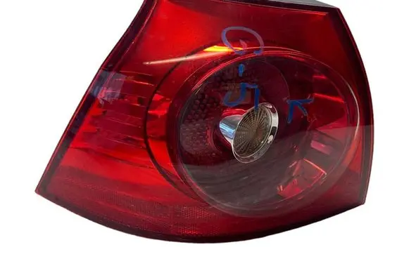 Volkswagen Golf V Rear/tail lights 1K6945095Q 89031704