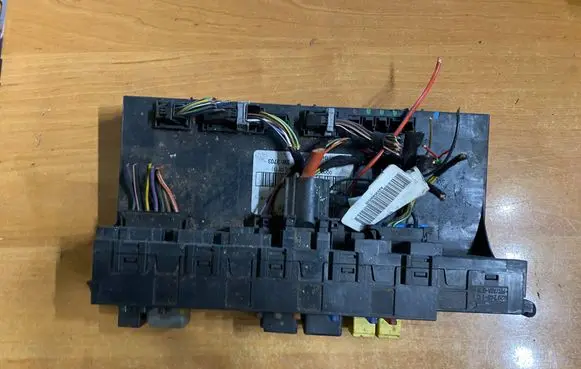 Mercedes-Benz C W203 Comfort/convenience module 2035453201 5DK00848612