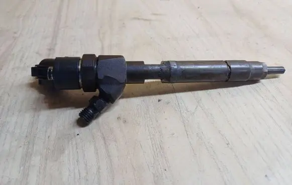 Smart ForTwo I Fuel injector 0445110023