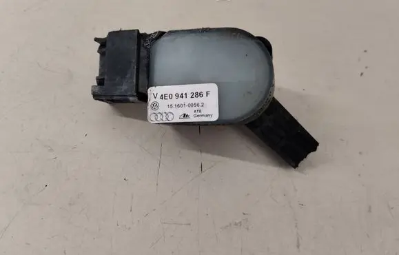 Audi A8 S8 D3 4E Headlight/headlamp level sensor 4E0941286F
