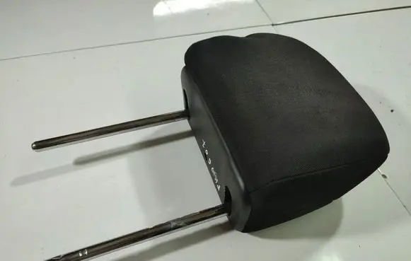 Peugeot 307 Front seat headrest 