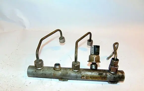 Audi A5 8T 8F Fuel main line pipe 059130089AJ 059130758E 059130241BP