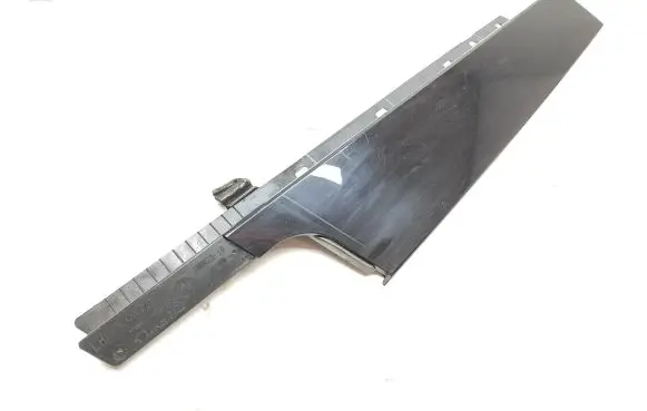 BMW X2 F39 Front door glass trim molding 7420827 6429 18667510
