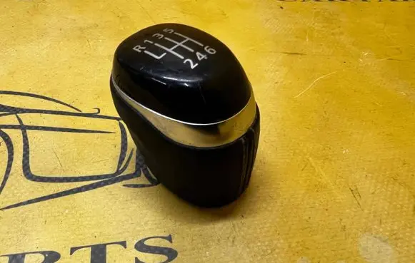Renault Kadjar Gear lever shifter trim leather/knob