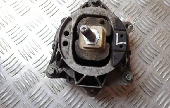 BMW 1 F20 F21 Engine mount bracket 6859407