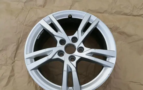 Audi A3 S3 8L R17 alloy rim 5A63712