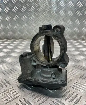 BMW 5 F10 F11 Throttle valve 7810752 10378517