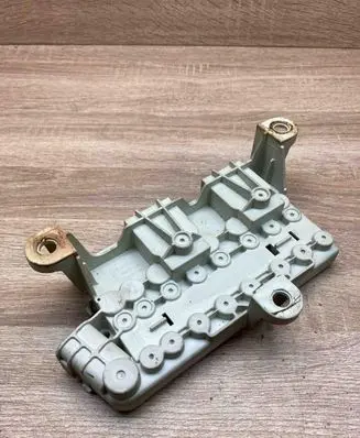 BMW 5 E39 Battery relay fuse 8387544