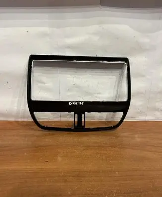 Jaguar XE Dashboard glove box trim 09467Z01 D4571