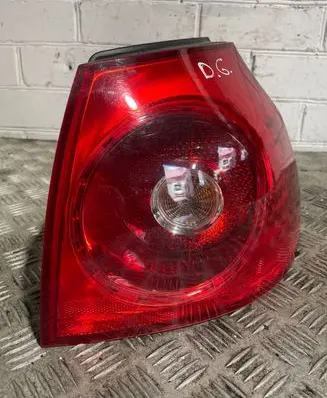 Volkswagen Golf V Rear/tail lights 1K6945096G 89031823