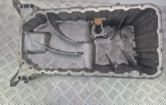 Mercedes-Benz Vito Viano W639 Oil sump R6460142402