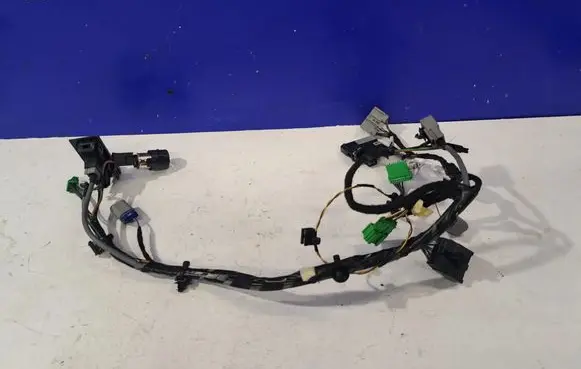 Volvo V60 AUX in-socket connector 31374415