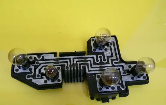 Opel Corsa B Tail light bulb cover holder GM5016