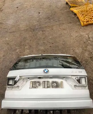 BMW X3 E83 Tailgate/trunk/boot lid
