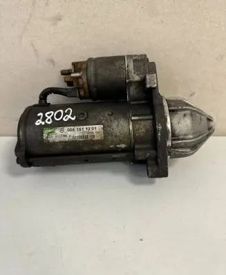 Mercedes-Benz Vito Viano W639 Starter motor 0051511301 D7R46 0210MMA