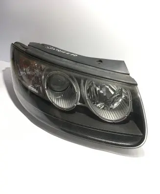 Hyundai Santa Fe Headlight/headlamp 921022B0 A0466695