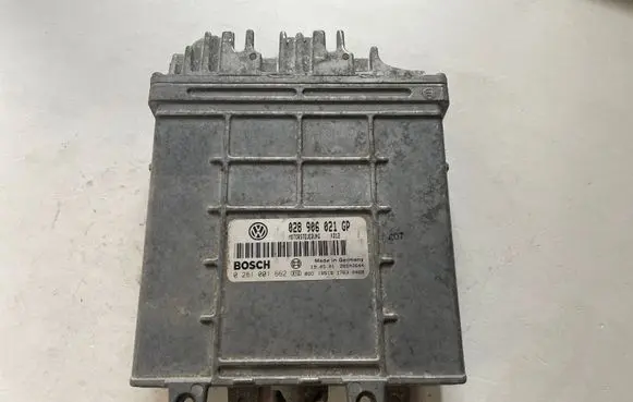 Seat Alhambra (Mk1) Engine control unit/module 0281001662