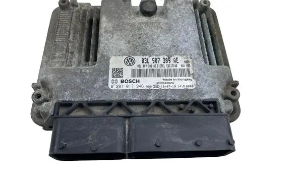 Volkswagen PASSAT B7 Engine control unit/module 03L907309AE 0281017946