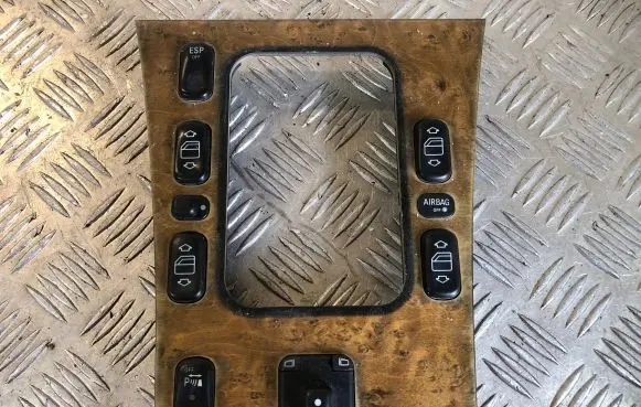 Mercedes-Benz E W210 Electric window control switch 2108214151 03750032 108214151