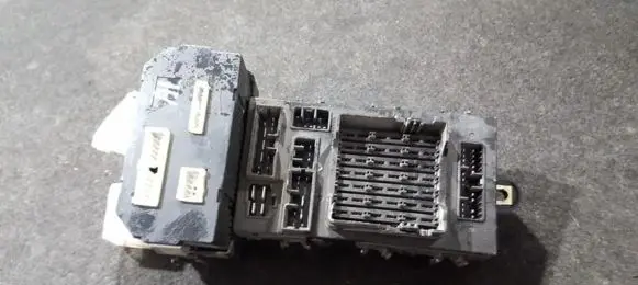 KIA Clarus Fuse box set 0k9ac67560 70802842