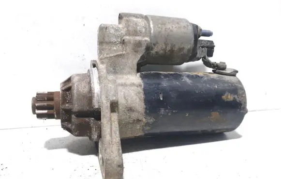 Volkswagen Caddy Starter motor 0001123020