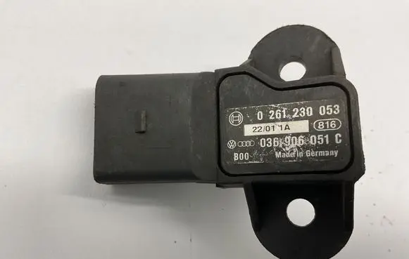 Volvo S40, V40 Air pressure sensor 0261230053 036906051C 22011A