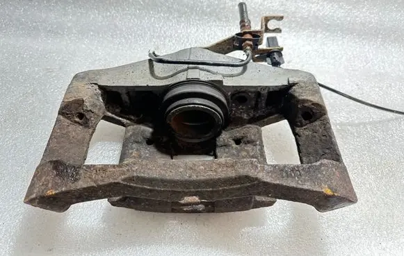 Audi A6 S6 C6 4F Front brake caliper