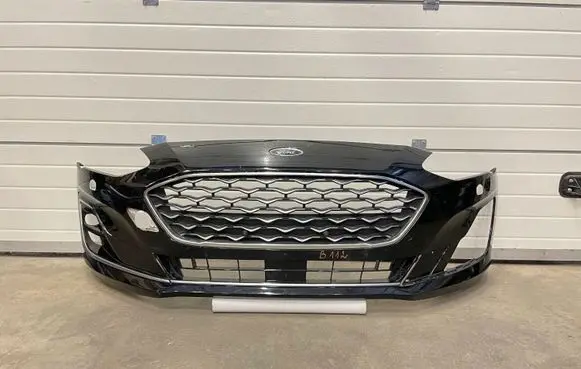 Ford Focus Front bumper JX7B17757V